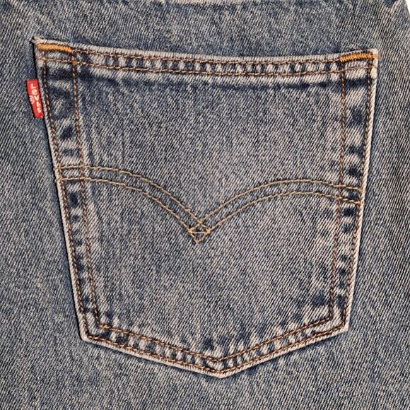 LEVI'S 550 '92 Jeans  34 x 28.5  Medium Washed  Relaxed Tapered Fit  Cotton  GUC - Picture 4 of 11